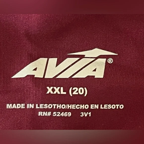 Avia Maroon Leggings with pockets.
Stretchy Design. NWT. Women’s size XXL - Picture 3 of 7